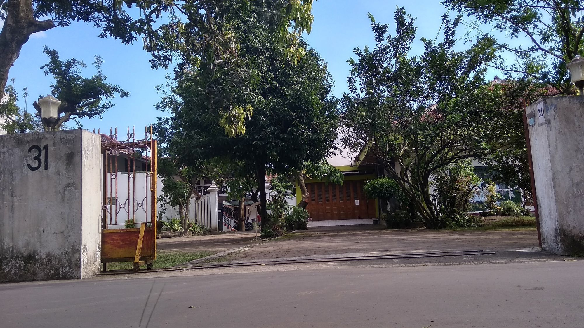 Arjuna 31 Yogyakarta Buitenkant foto